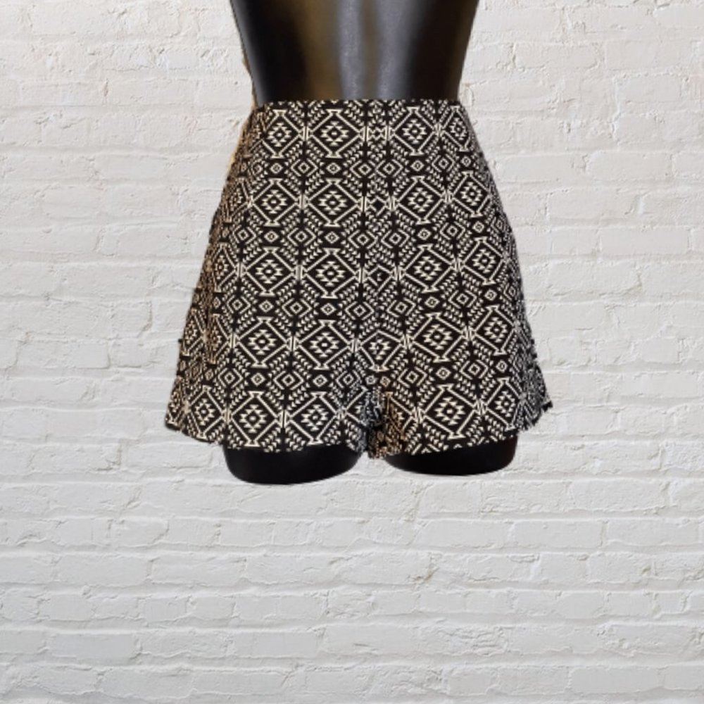 Urban Outfitters Womens Shorts Embroidered Aztec
